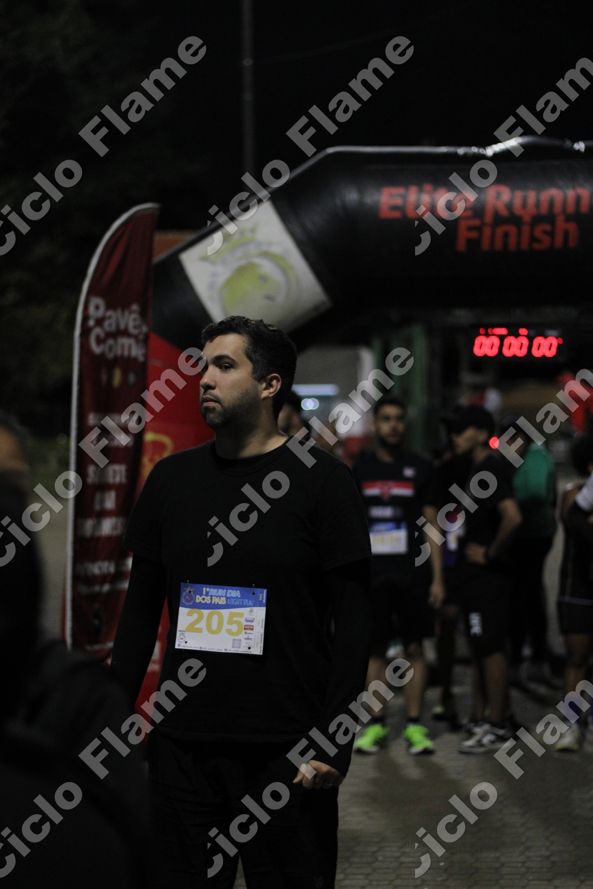 Foto corrida-embu_cmhfd5ak.jpg