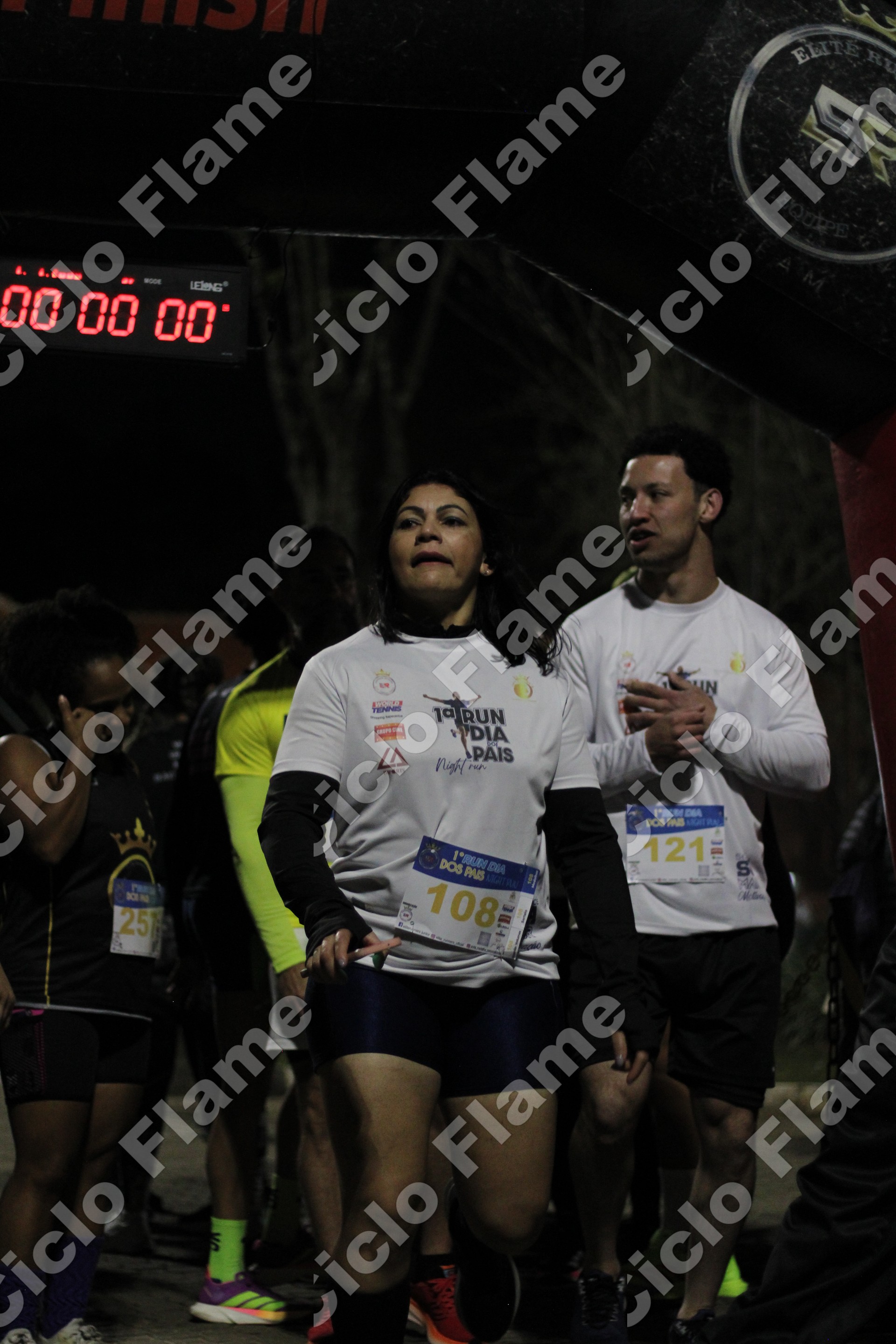 Foto corrida-embu_cmhfd63k.jpg
