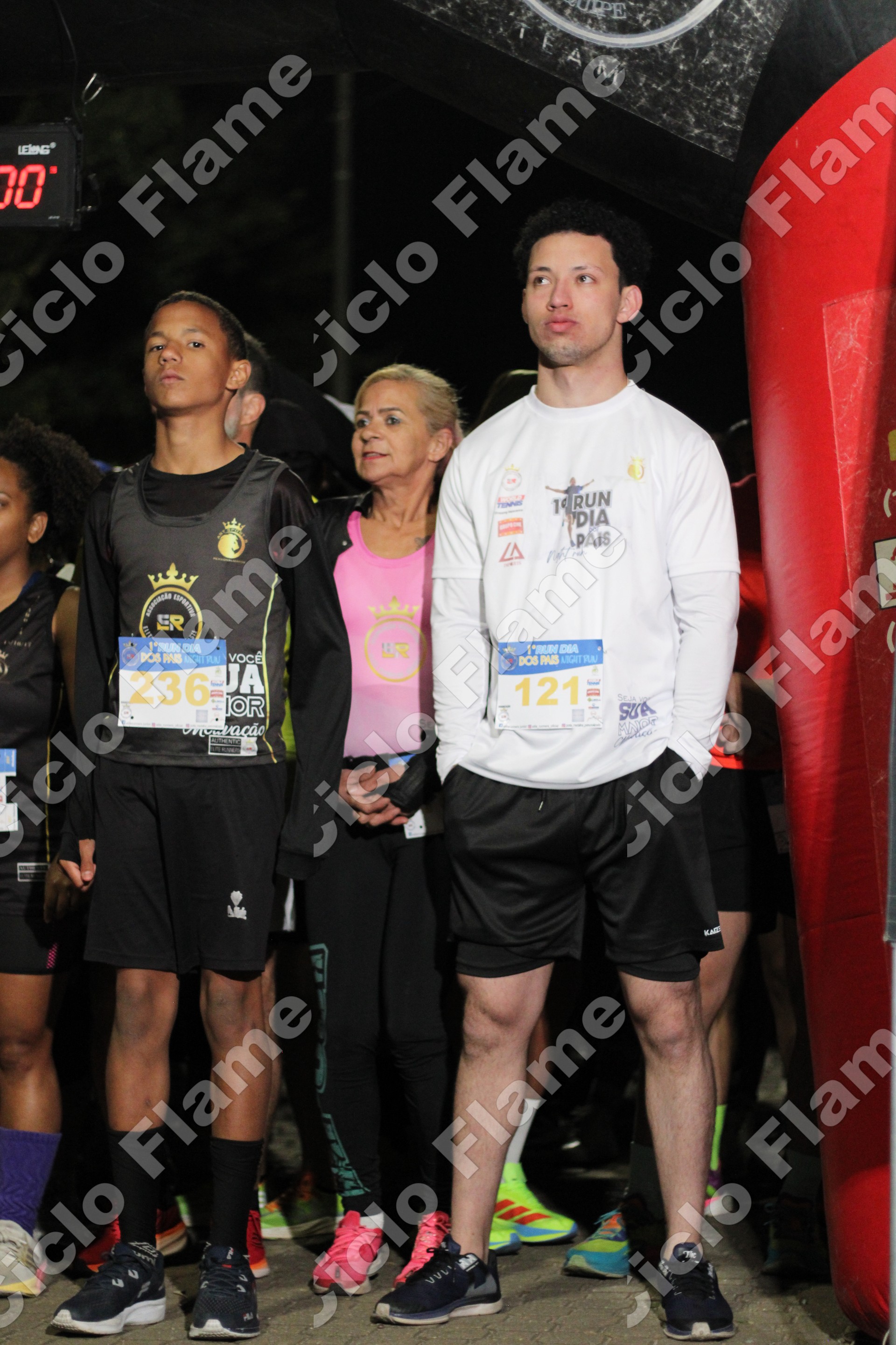 Foto corrida-embu_cmhfd8w2.jpg